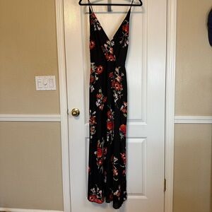 Chic Black Floral Maxi Dress